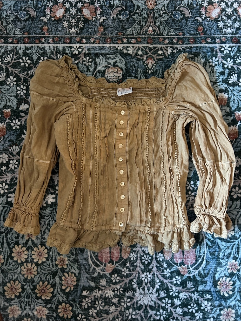 Martha 21 | Handmade lace linen blouse in gold